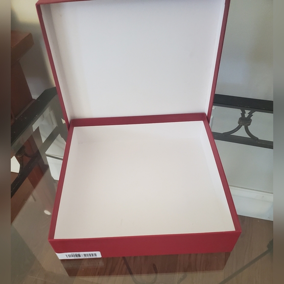 Salvatore Ferragamo Box - Picture 3 of 4